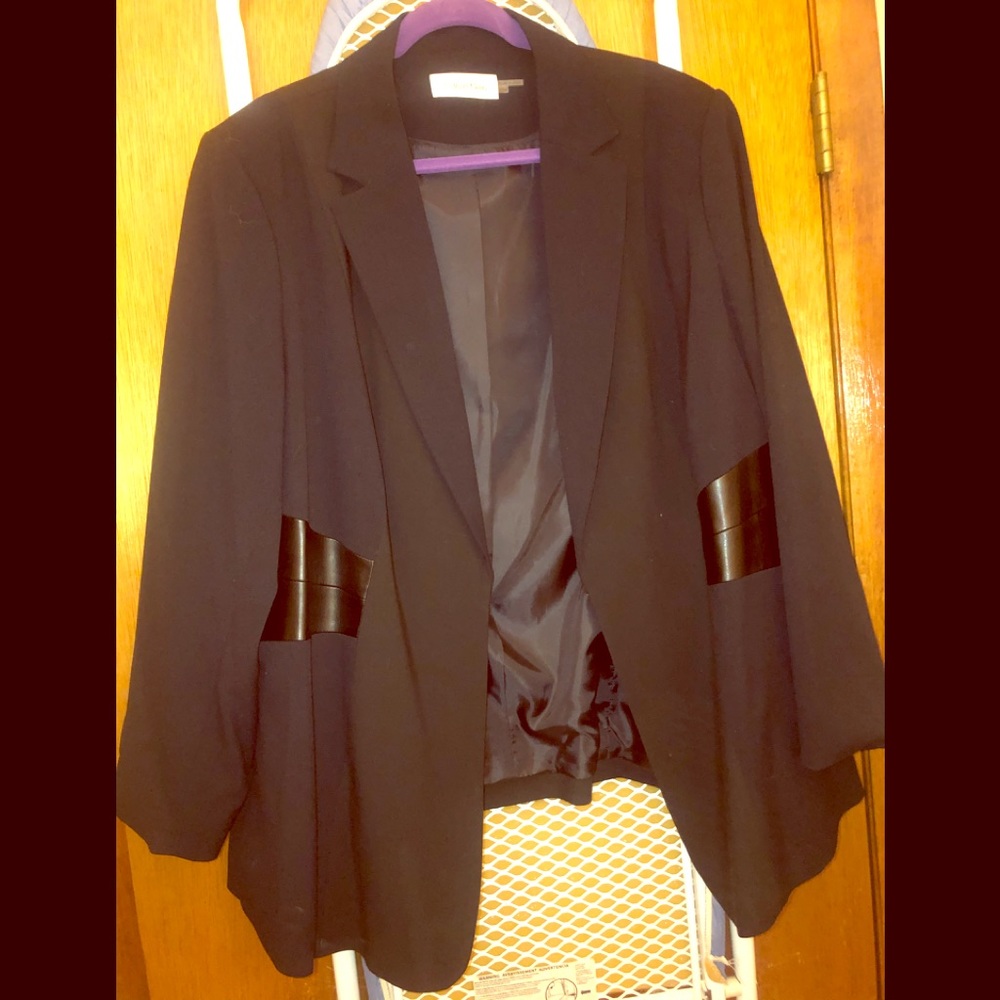 Calvin Klein black blazer w/leather accents size22